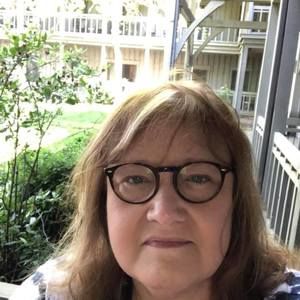 Meet your Posher, Celia